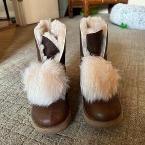 UGG Isley Waterproof Boots - Chestnut - 7.5 Women's